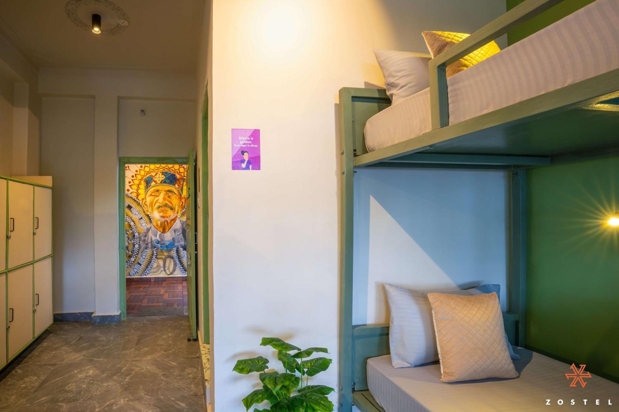 Zostel Dharamkot Hostel McLeod Ganj Exterior foto
